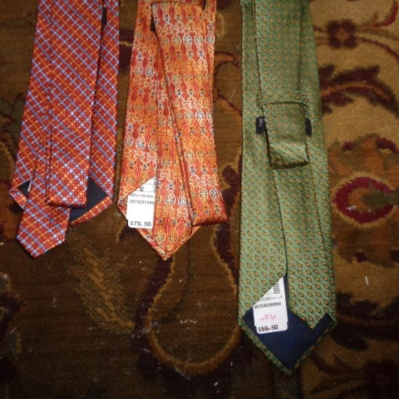 Lot of 3 Neck Ties from Jos A. Bank - Nice New Ties - Great Looking Ties - Picture 4 of 6